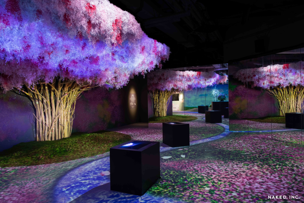 想享受NAKED FLOWERS夢幻又奇妙的光影派對,白色系配搭夠晒百搭!