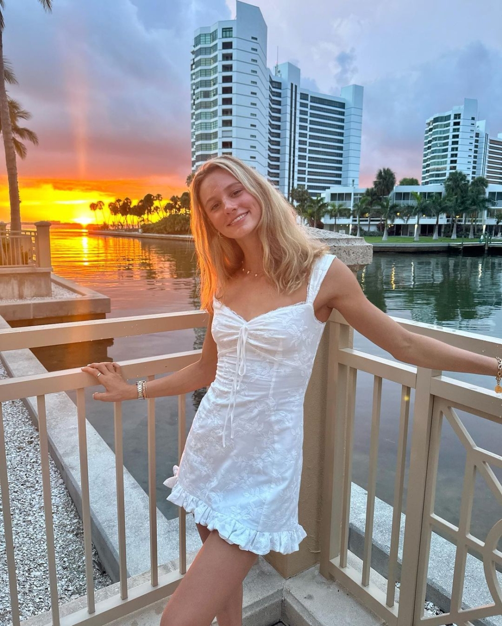 Summer Mclntosh憑著清秀外貌加上高挑身形、清爽金髮等，引起熱烈關注～ 