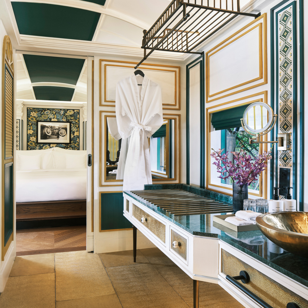 儘管火車車廂格局狹長空間較尷尬，但設計師仍成功將內部空間巧妙變成舒適的套房