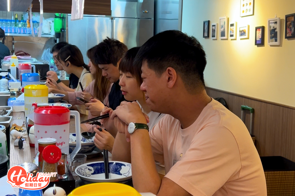 店內只有大約10個吧檯位。
