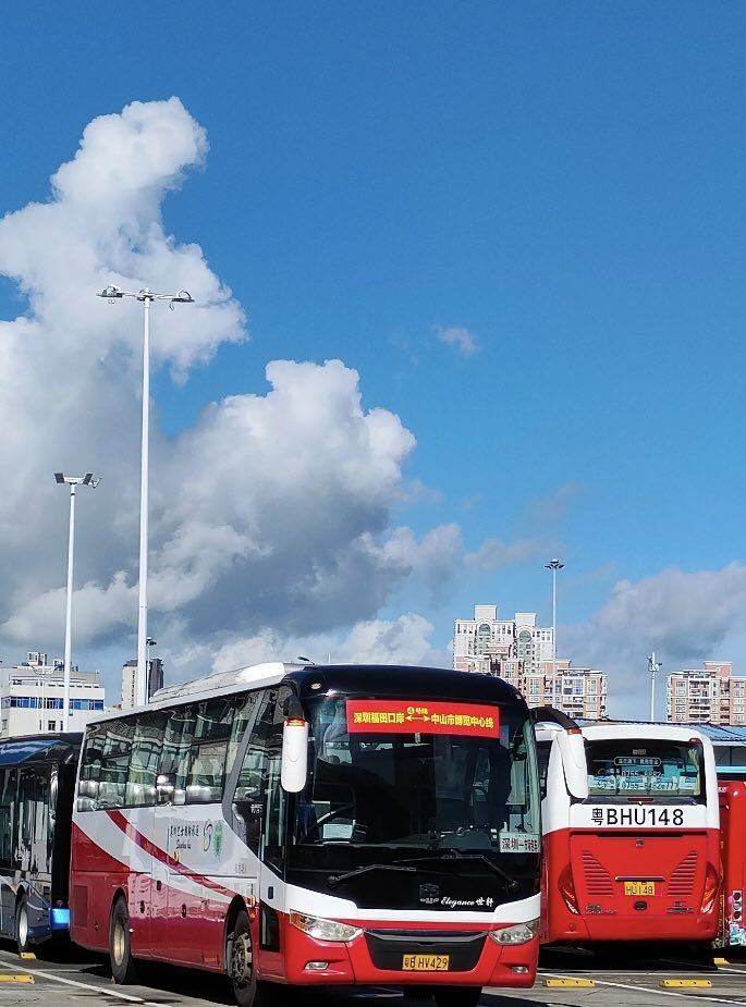 深圳福田口岸即日起至7月尾推出直達中山的4條免費巴士專線。
