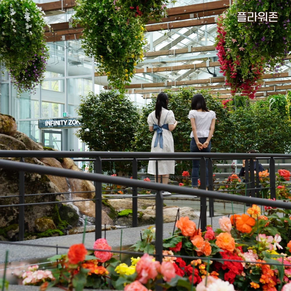 是一座四季鮮花芬芳、鳥語花香的治癒花園