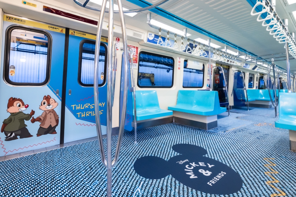 下載台北捷運Go App，點選「列車動態資訊2.0」，即可查詢主題列車的班次～