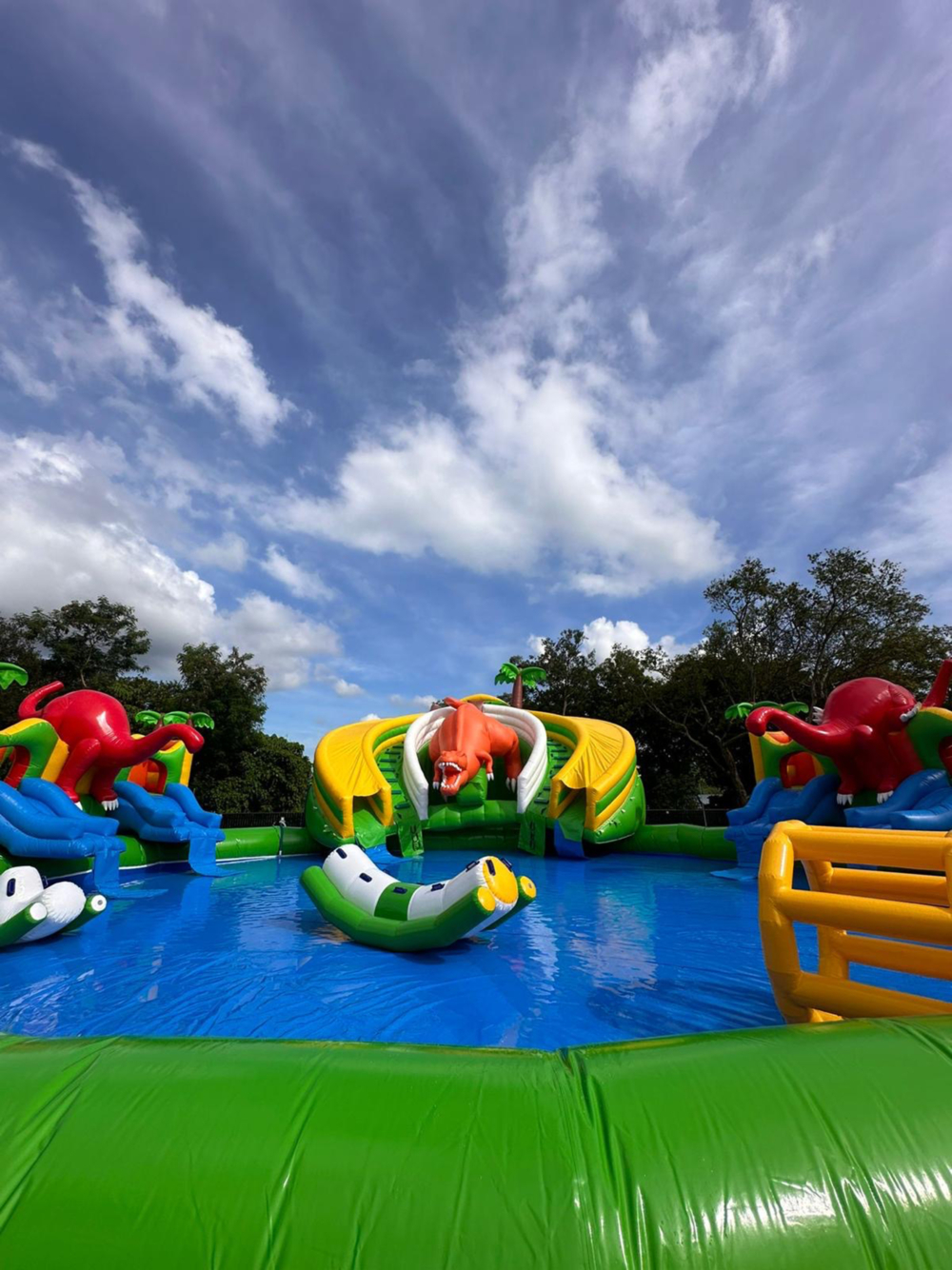 大尾篤恐龍水上樂園主題設施1｜恐龍世界