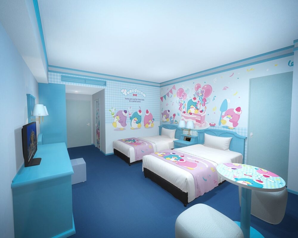 Tuxedo Sam（企鵝仔）主題色係粉藍色。