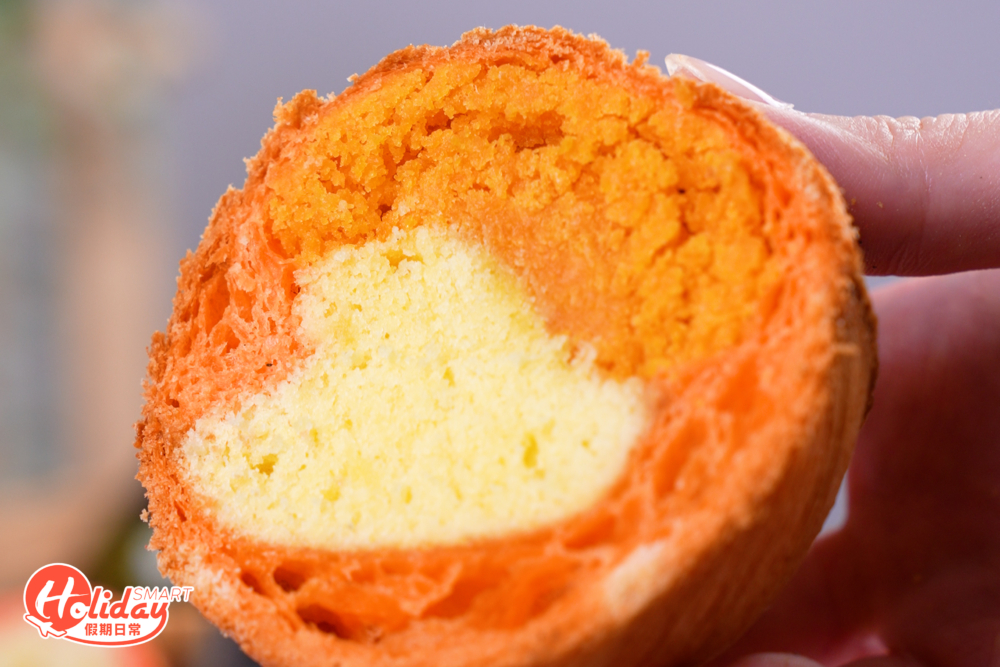 不喜歡甜食的話，可以試試鹹蛋味，鹹香味道十足。