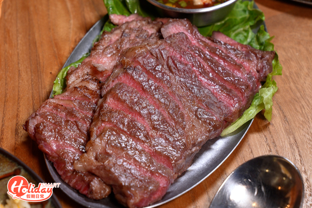 招牌燒牛肩胛肉賣相夠吸引。