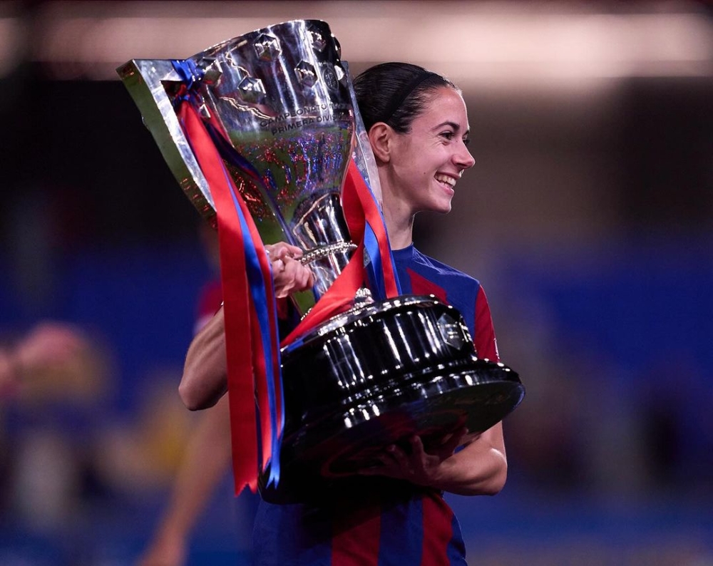 Aitana Bonmatí Conca曾助西班牙女足球隊在2023女足世界盃奪得隊史首座世足冠軍，自己更獲頒最佳球員！