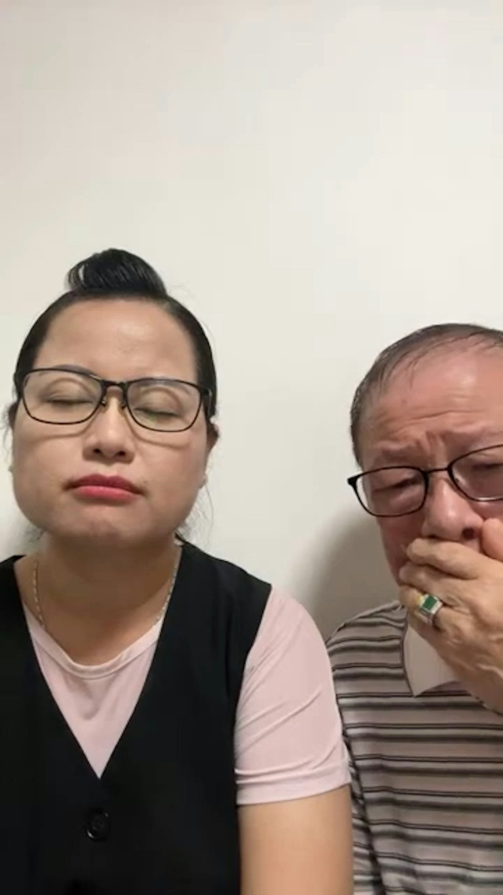 何太開直播嗌離婚 何伯膠紙封嘴哀嚎