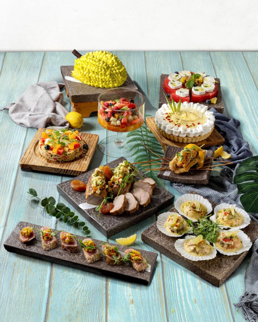 夏日水果盛宴自助午餐。