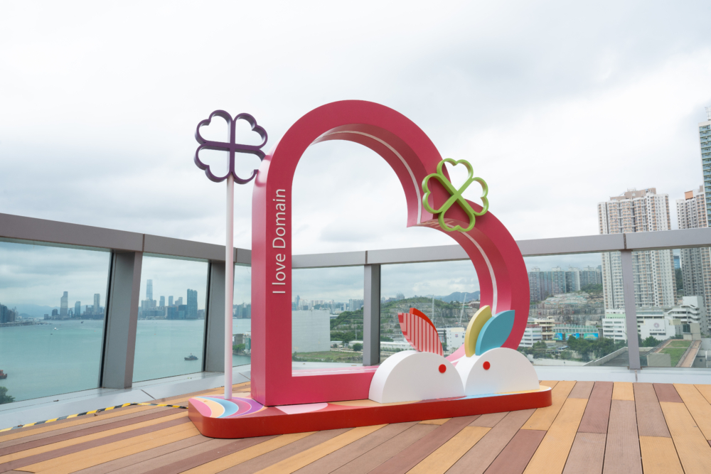 心形玉兔打卡位！