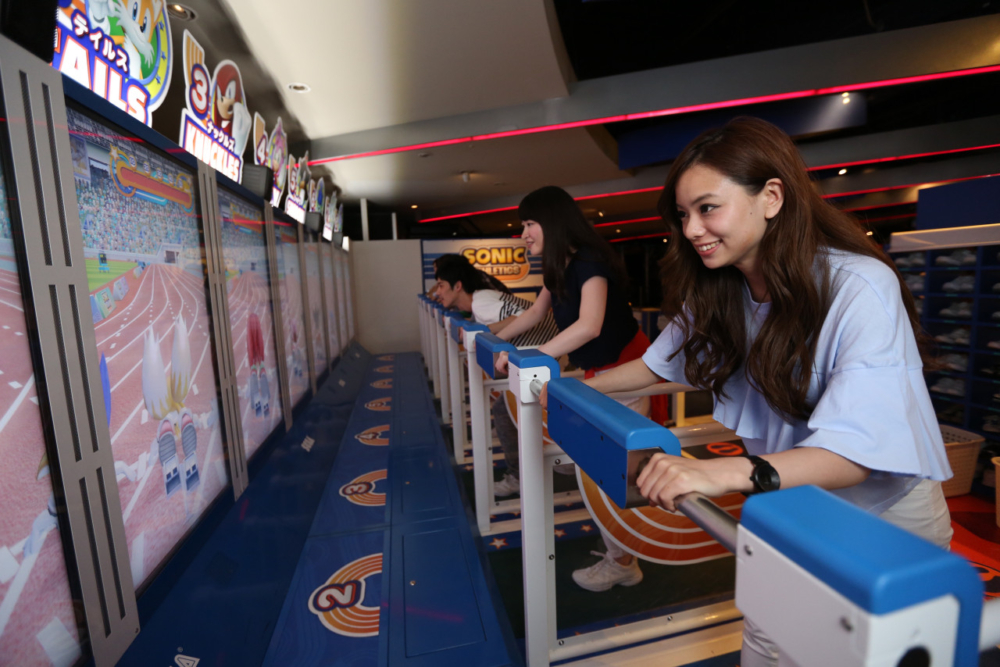 這次旗艦店JOYPOLIS SPORTS講強勢引入首個以超音鼠（Sonic the Hedgehog）為運動主題的SONIC STADIUM互動遊樂場