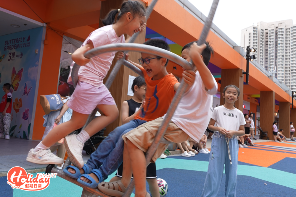 吸引最多小朋友的設施就是旋轉圈了。