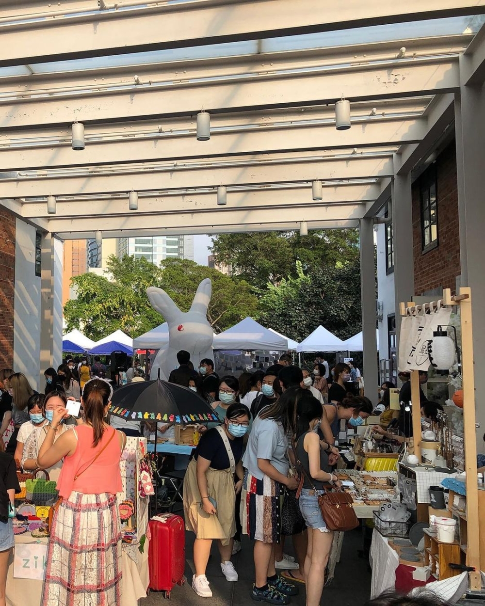 人粵兩團圓-LIFE MART大型中秋市集暨饒宗頤文化館十週年開放日。