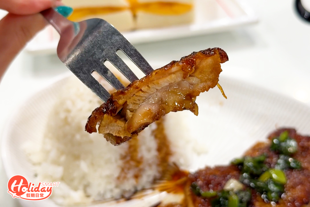 雞肉口感滑嫩,吃起來啖啖肉。