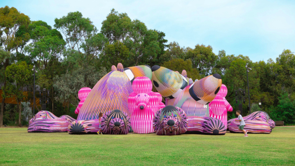 首個全港獨家「Lost Dogs' Disco」光影藝術裝置！