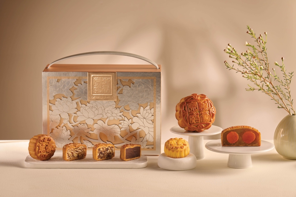 香港JW萬豪酒店迷你雜錦月餅禮盒。