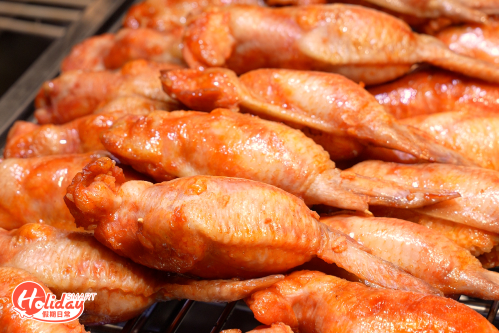 雞翅包飯($40)。