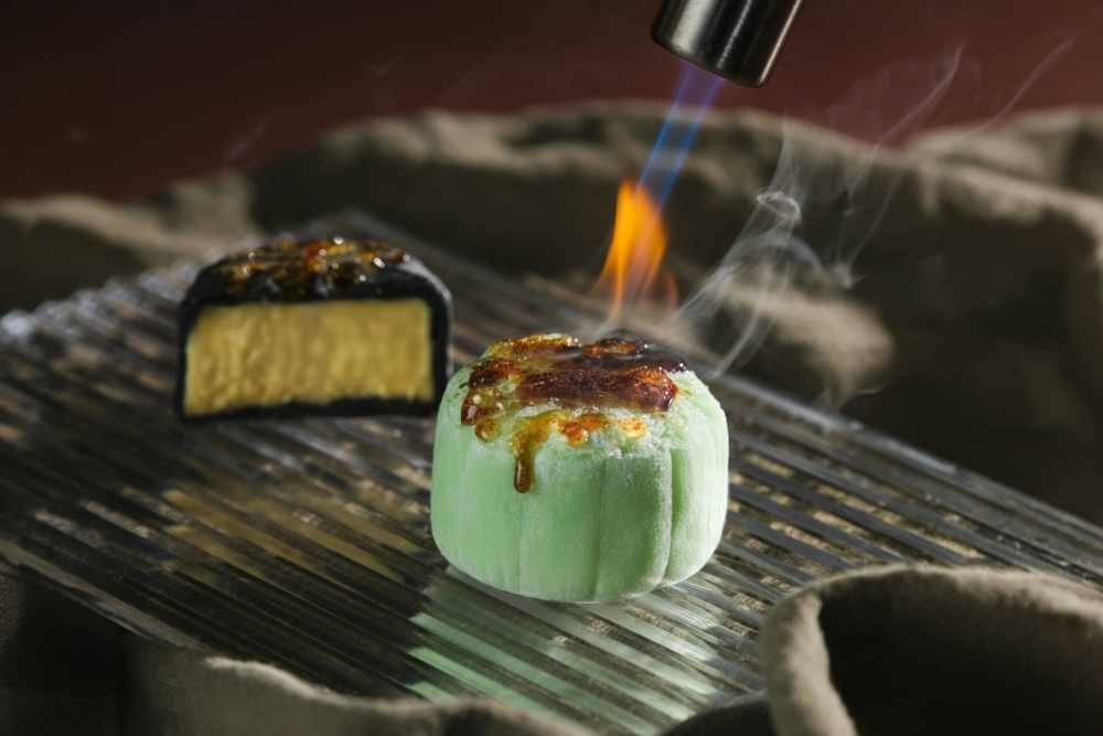 香港嘉里酒店法式焦糖冰皮月餅二重奏。