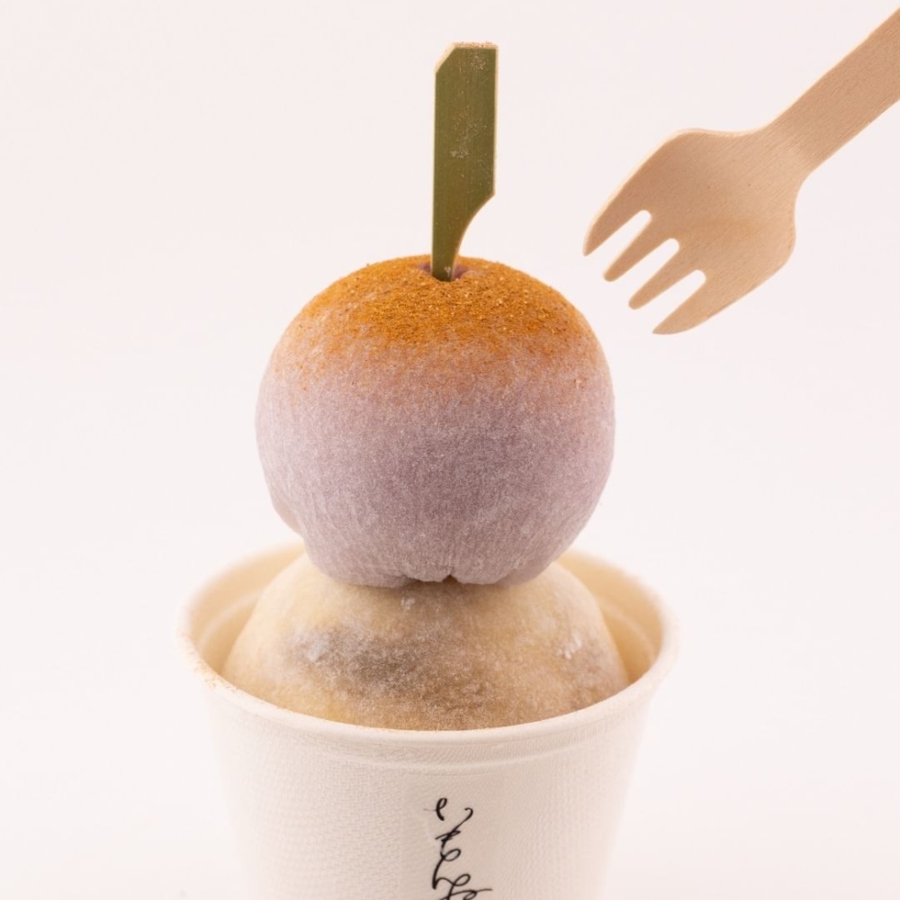 「IMONNE cookie&coffee」是日本首間義式雪糕大福專賣店「IMONNE」的首間分店。