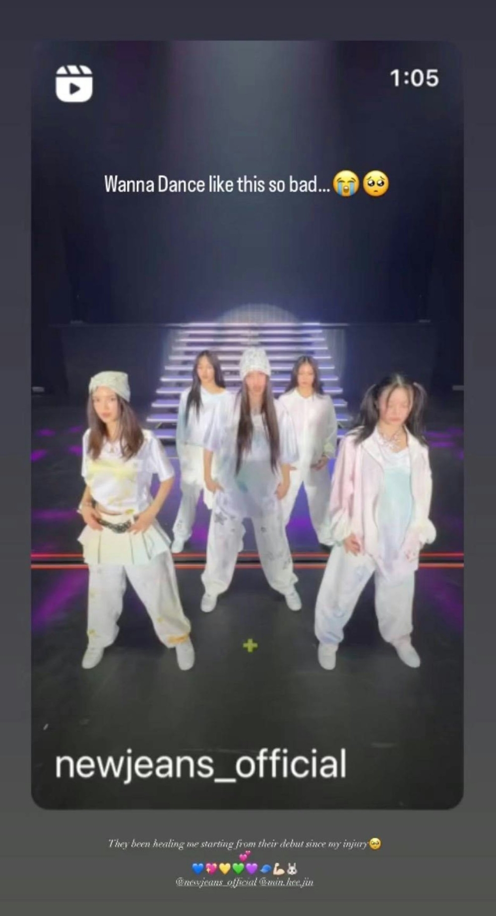 昨日下午,阿Mo又再次更新IG限時動態,並轉載韓國女團NewJeans的一條跳舞片