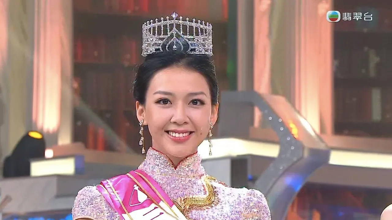 亞軍梁嘉莹