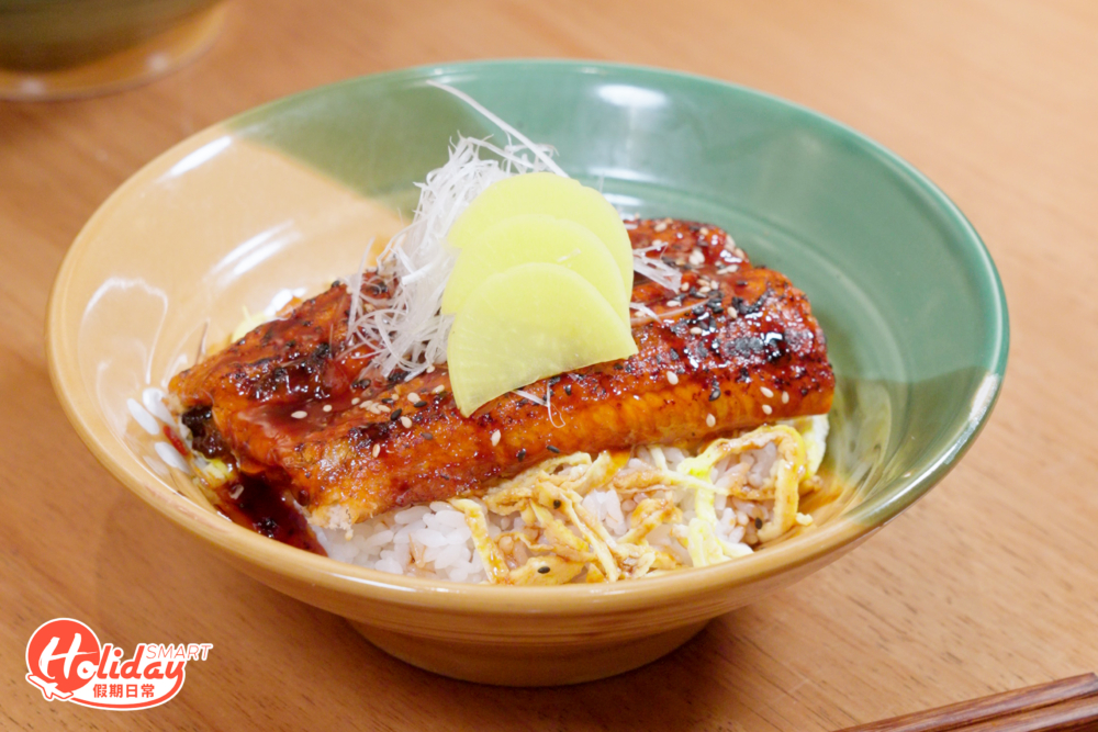 另一款CP值高的京蔥厚鰻魚飯,大大條的鰻魚將白飯完美蓋過,份量超足料,午市$88就食到。