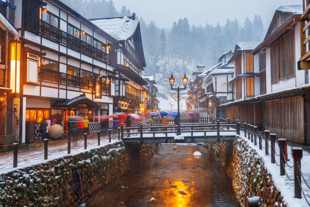 日本山形縣銀山溫泉宣佈於今年冬季期間,對一日來回(不入住當地溫泉旅館)旅客,實施交通管制及入場限制措施。