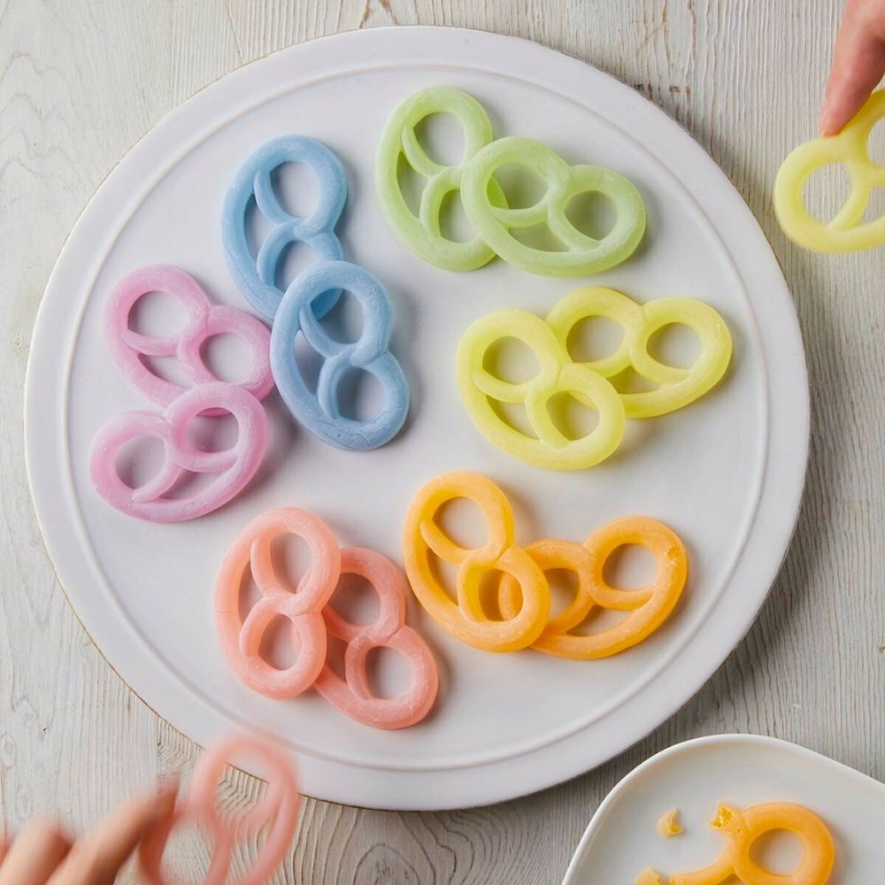 一粒甘樂「酥脆蝴蝶軟糖」 。