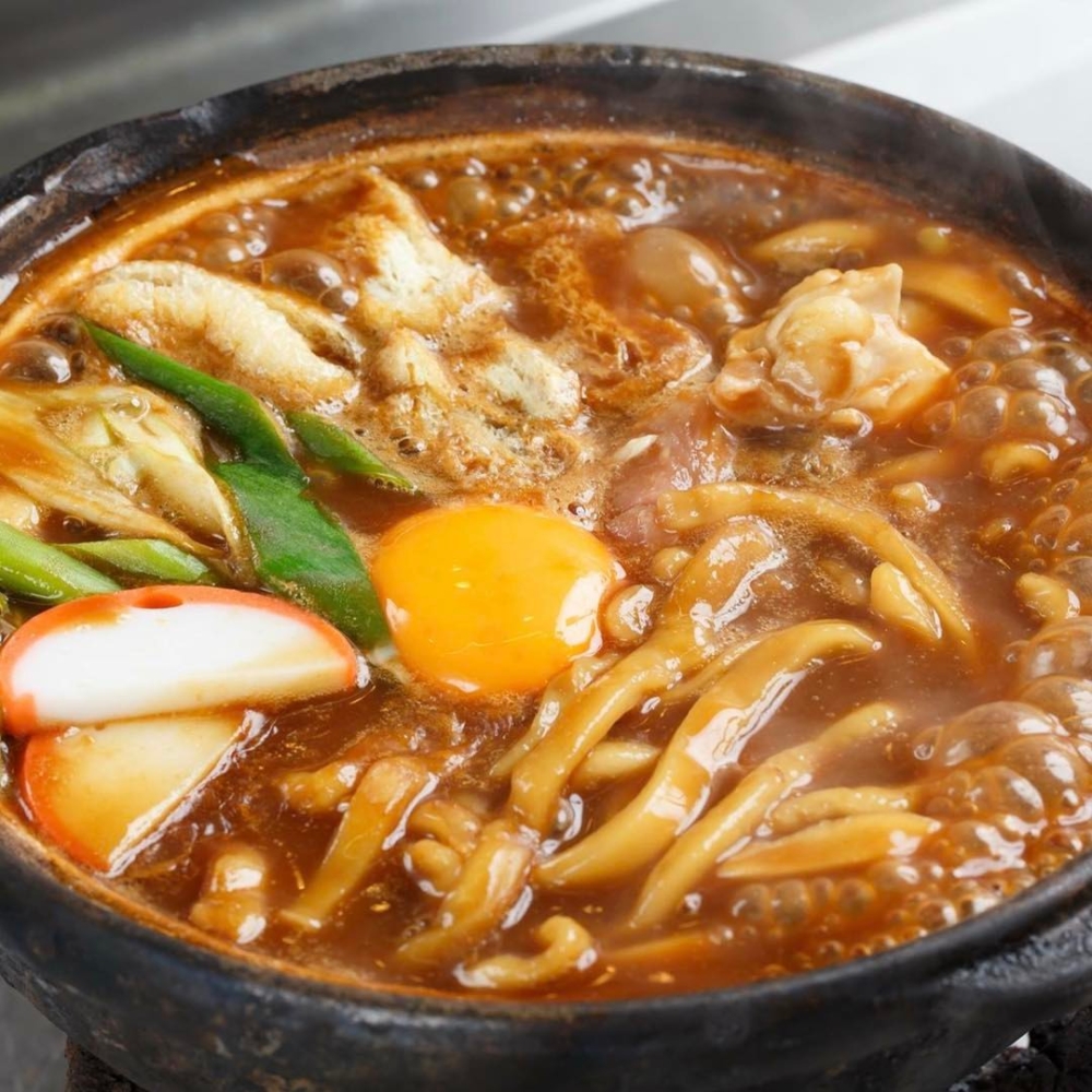 「大久手山本屋 神宮前店」最推薦招牌味噌烏龍麵～