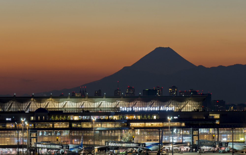 東京羽田機場。