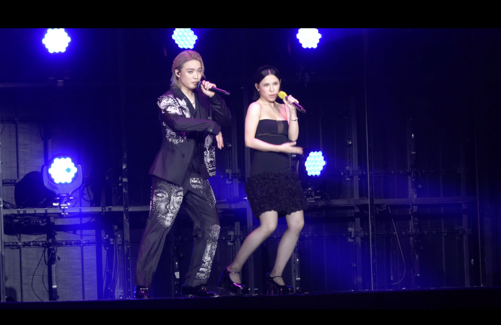 兩人激罕地大跳辣身舞