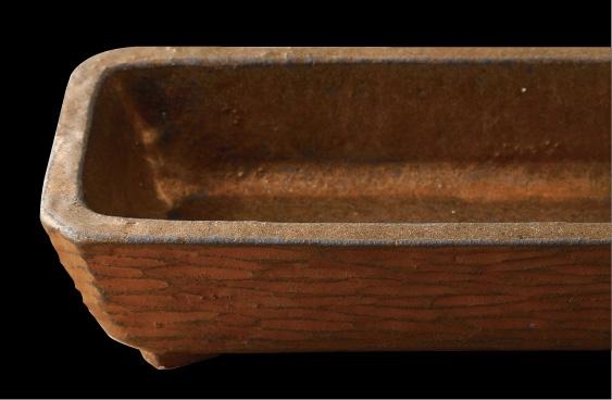 盛放名物“一本鰻”的器皿