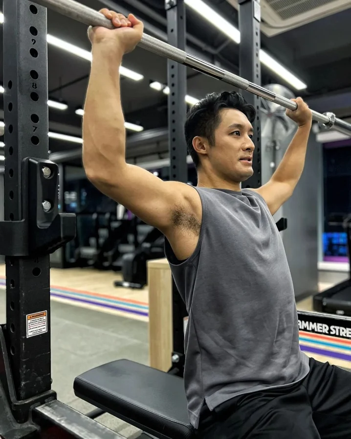 翟威廉早年被歌手麥貝夷爆料擁有多位性伴侶