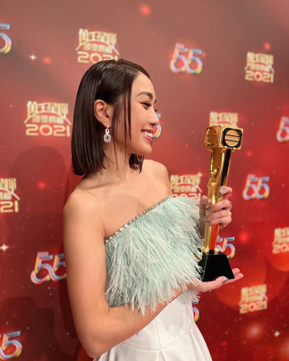 姜麗文曾更憑「Liza」一角奪得「飛躍進步女藝員」獎
