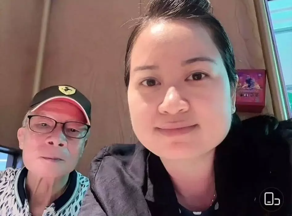 網友：「有啲似何太」