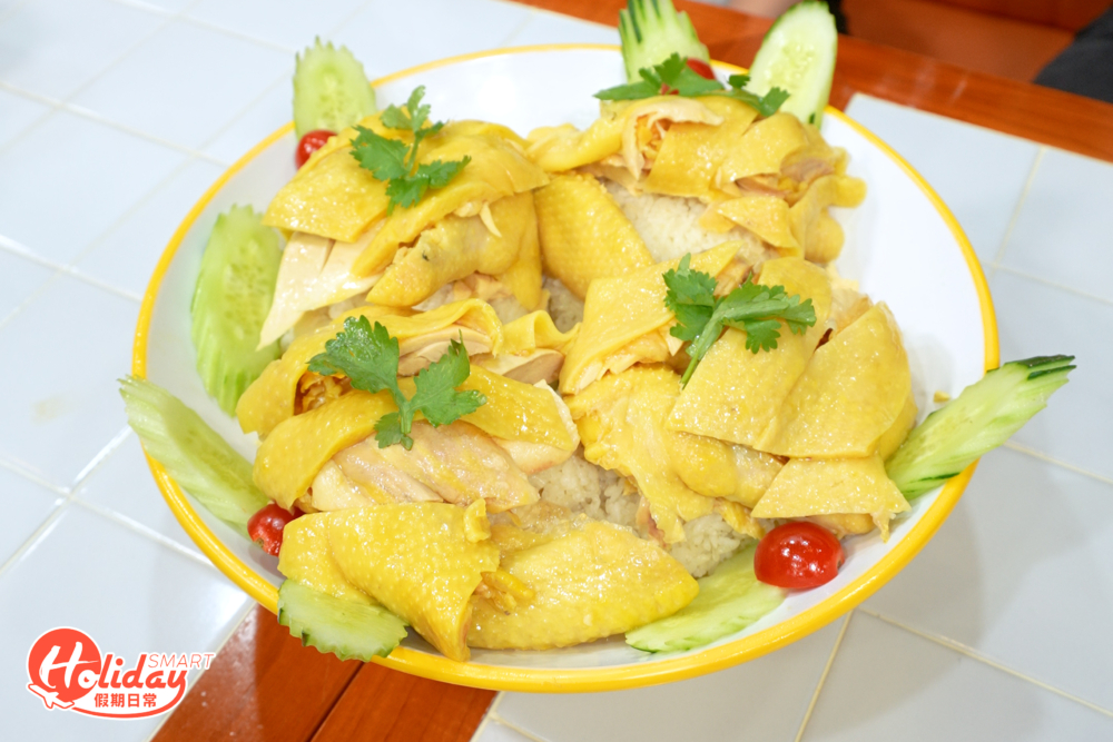 泰亞萊海南雞專門店的大胃王挑戰賽，主角是4人份量的巨大化海南雞飯。