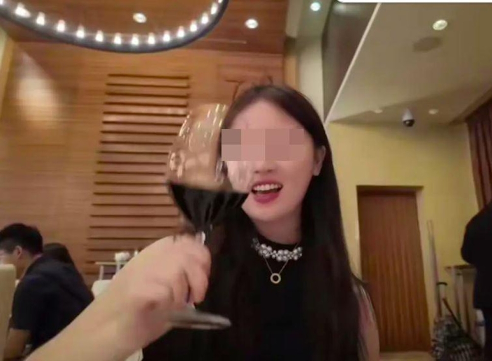 網紅遊港疑白撞婚宴食霸王餐