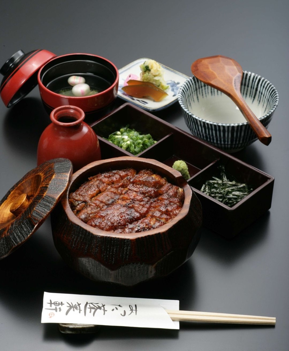 熱田蓬萊軒:鰻魚飯三吃。