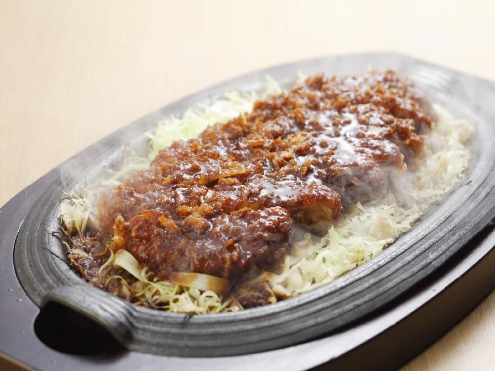 矢場とん:排骨鐵板炸豬排。