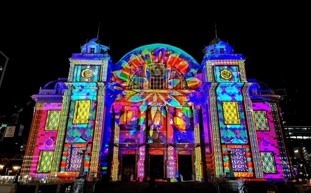 「大阪市中央公會堂」建築外牆上設有光雕投影表演！