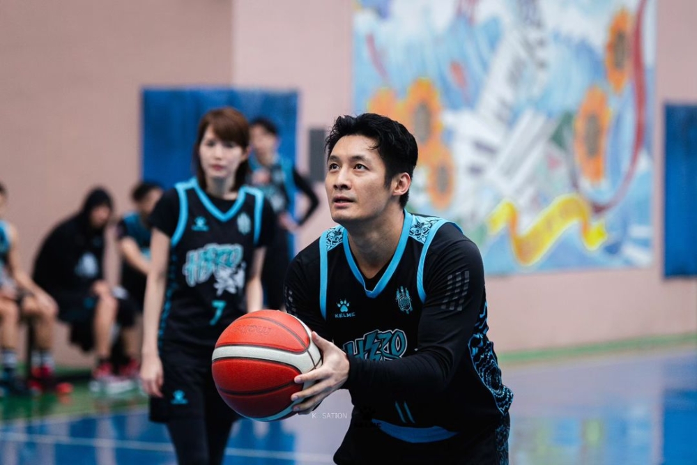 翟威廉提到自己暫時未有計劃找女友，計畫將繼續過風流生活。