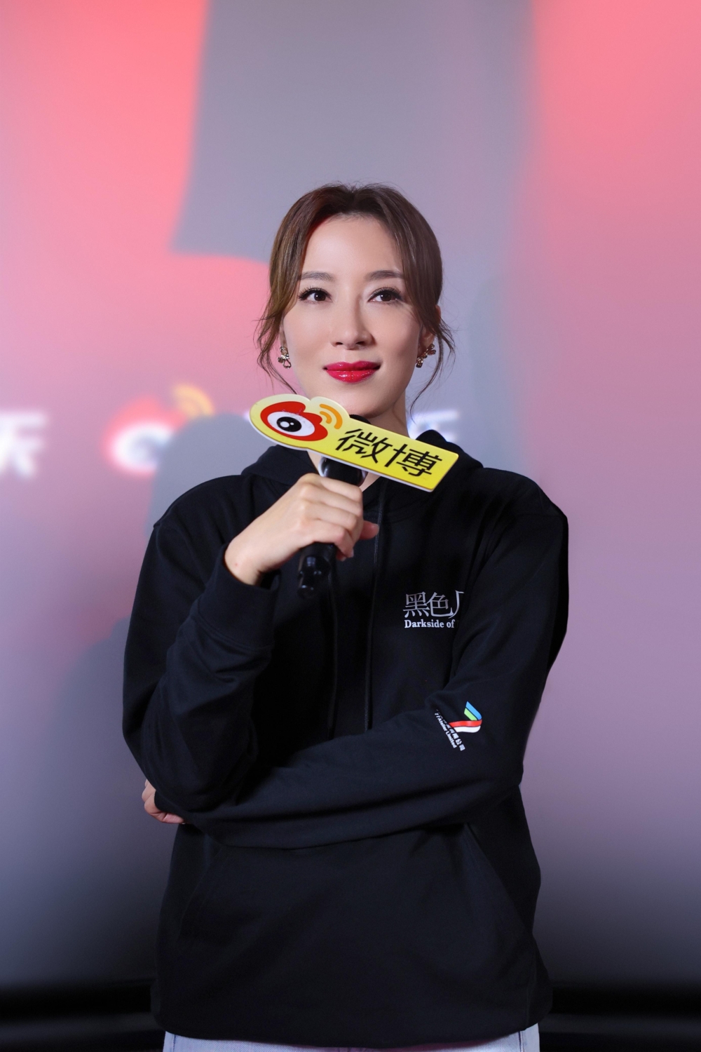 楊茜堯被問到覺得劇中角色Moon姐能否超越《新聞女王》的Man姐(佘詩曼飾)