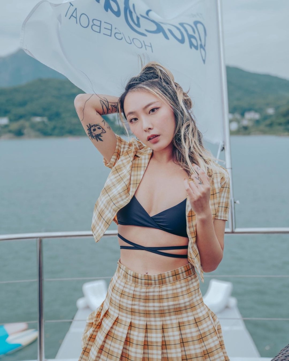 恆仔向傳媒透露女友Kylah Chan移民加拿大