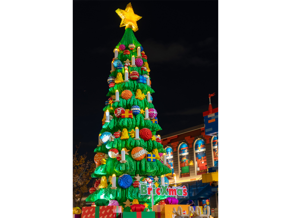 「樂高積木聖誕樹」創下「世界最大積木聖誕樹」紀錄！