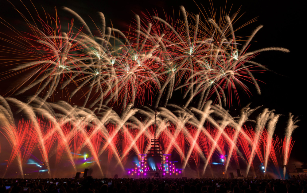 勝每煙火大會。