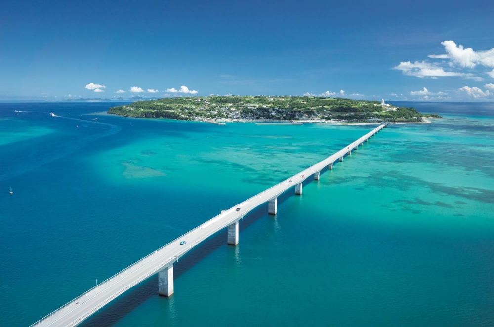沖繩本島最長的跨海大橋「古宇利大橋」！