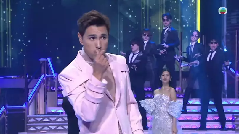 其中陳展鵬整體表現就被網友狠批亞視味濃！