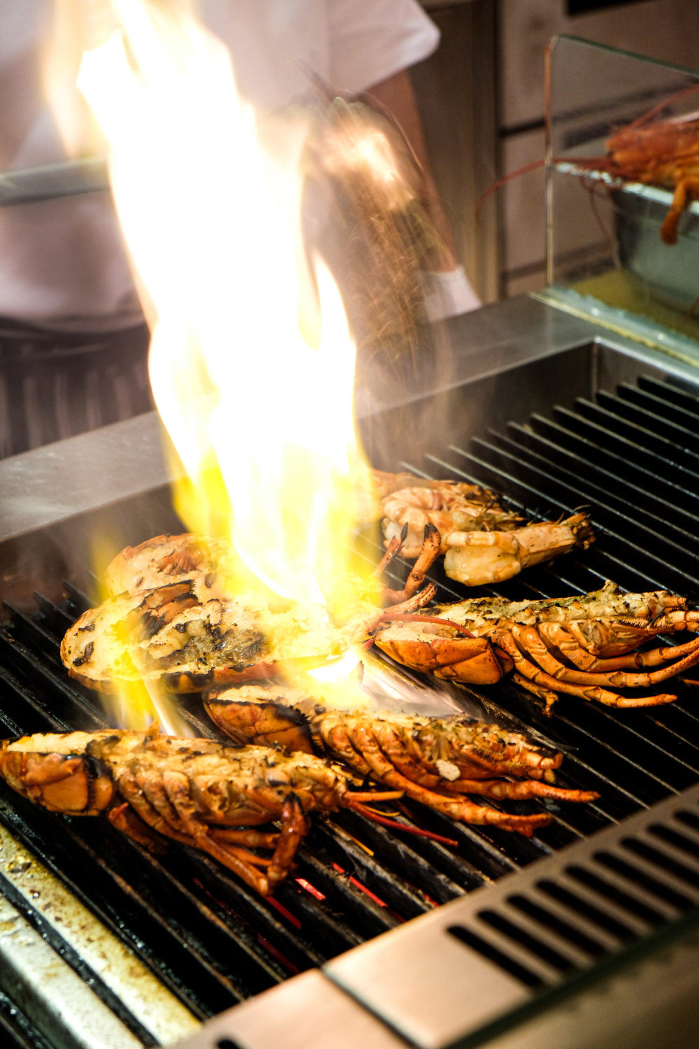 香港尖沙咀凱悅酒店：星期六及日_西式燒龍蝦。