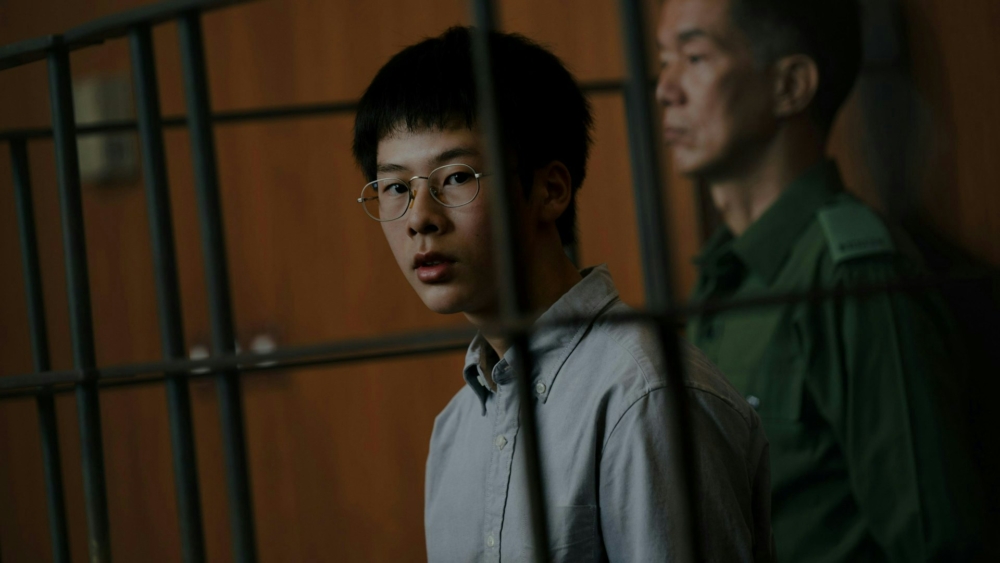 故事改編自2010年轟動全城的「荃灣享和街弒母殺妹案」。